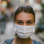 girl_wearing_flu_mask